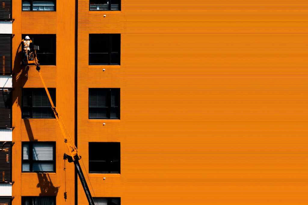 Photo by 𝗛&𝗖𝗢 　: https://www.pexels.com/photo/orange-concrete-building-2186572/